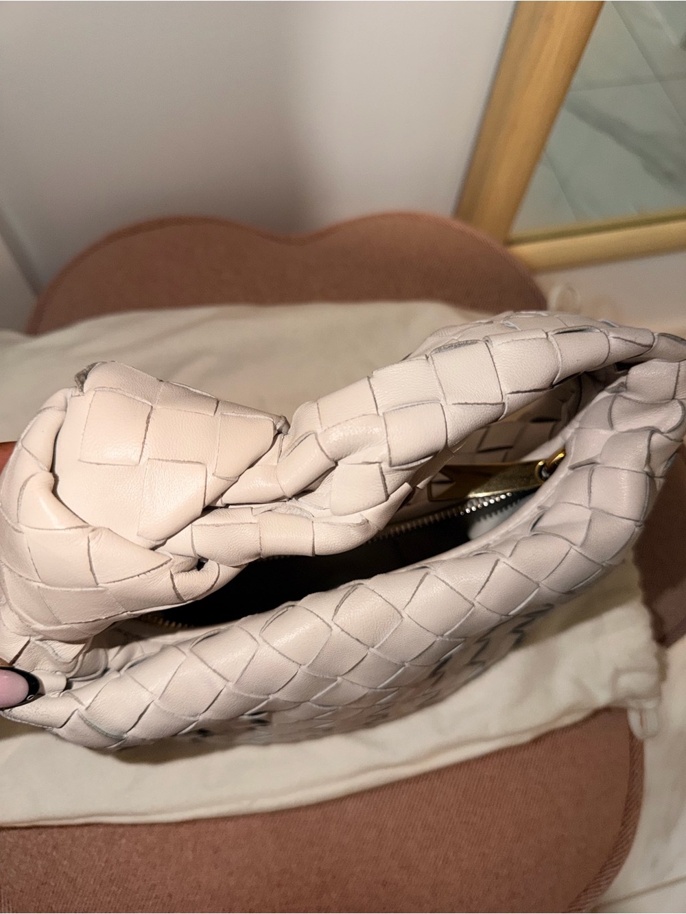 Bottega Veneta Cream Intrecciato Jodie Shoulder Bag - Picture 5 of 9